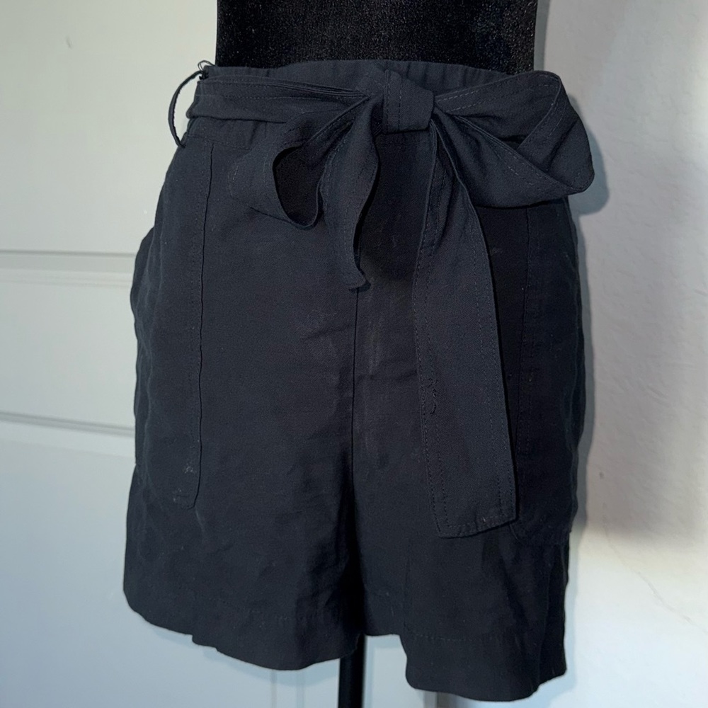 a new day Women's High Waist Black Shorts